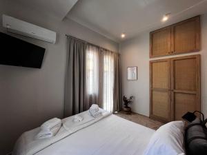 Orfeas Luxury Rooms & Studio