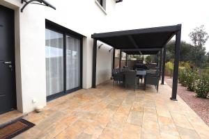 Maisons de vacances MAISON a Ajaccio tout CONFORT- proche plage et aeroport- Exterieur privatif avec barbecue : photos des chambres