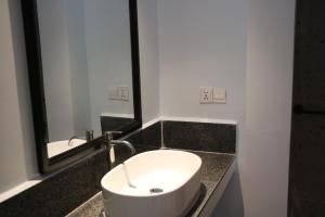 Sorya Guesthouse & Dolphin Tours