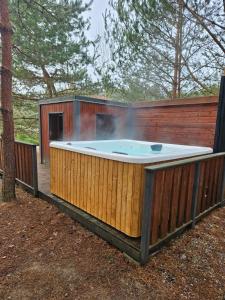 Tleń Lodge - domy całoroczne z jacuzzi