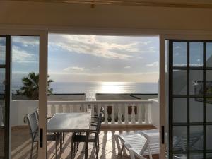 Ocean Pearl, luxuriöses Haus, Meerblick, große Sonnenterrasse, Teneriffa Süd, Los Gigantes, 600m zum Strand, 200m zum Ort, ruhig