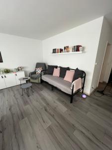 Gemütliche Einliegerwohnung (2 Zimmer), Schönaich