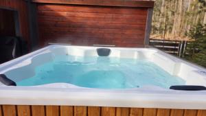 Tleń Lodge - domy całoroczne z jacuzzi