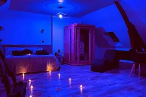 Love Room Le Chalet / Jacuzzi / Sauna - Nargis