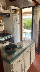Maisons de vacances La petite maison sur la colline - Piscine privee : photos des chambres