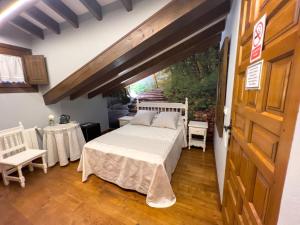 Budget Double Room Attic room in Posada Araceli