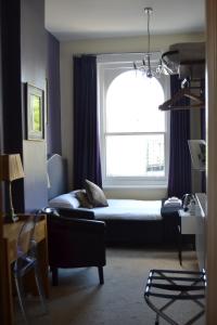 Small Double Room room in Washington House Hotel