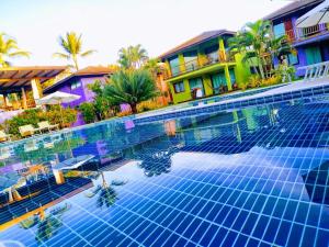 Casa Bella Ana - Maravilhoso condomínio com piscina a 50m da praia