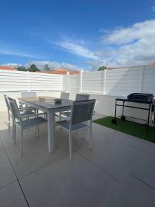 Maisons de vacances Plage a 100m - Charme Unique - Villa Caprices : photos des chambres