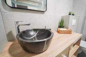 Hiša v vznožju Trške gore