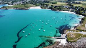 Maisons de vacances TY COAT - Maison neuve avec vue mer, piscine et bain nordique : photos des chambres