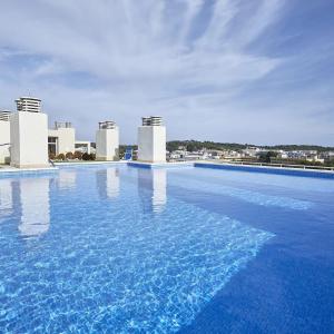 apartament de luxe con piscina