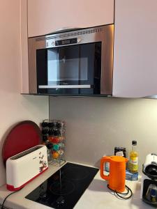 Montmartre Bright & Quiet