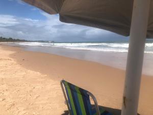 2 Suítes, Guarajuba, piscina frente mar