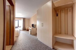 Skilandhouse Yablunytsya