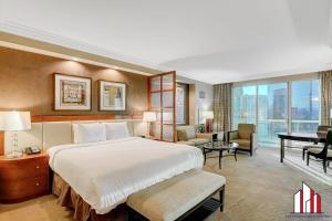 MGM Signature-25-805 Balcony Strip Sphere F1 Views