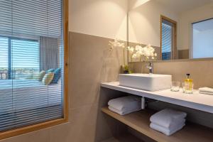 Hotels Les Jardins Du Cedre : photos des chambres
