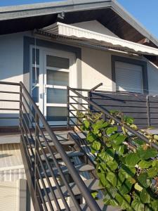 Prekrasan apartman sa kaminom