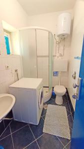 Vesna - room with private bathroom near sea