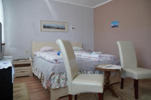 Comfort Triple Room with Shower room in Penzion Veronika