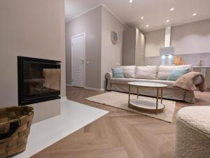 Mere Apartment - Private Yard, Sauna and Pet Friendly