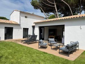 Villa - proche plages/commerces - 4hvězdičkové hotely ve městě Le Bois-Plage-en-Ré