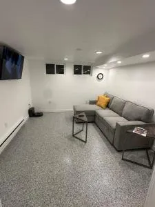 Basement Bliss: Cozy Getaway - 拉勒米