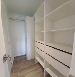 Apartamento Napoles, 2 Habitaciones, Edificio Airali, Zona 10