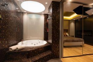 Pescara Inn Luxury Suites