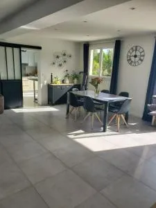 Villa Mesnil St Denis - Idéal Pour les Jeux Olympiques PARIS 2024 - 夸尼耶尔