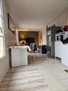 Appartements La Caravelle : photos des chambres