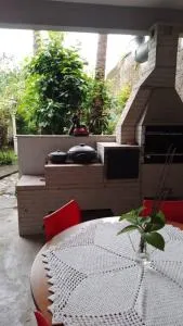 Sobrado com quintal e churrasqueira - Vila Macuco