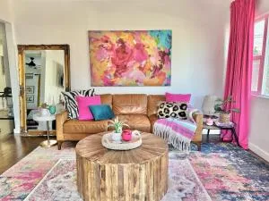 Spotless Modern Home Close to LAX & Sofi Stadium - Инглвуд