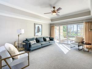 MINUTES FROM DISNEY 3bed 3bath Poolside at LUXURIOUS RESORT