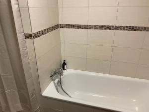 3 Zimmerwohnung nähe Autobahn A8