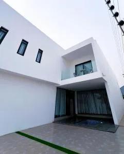 THE RECTANGLE - Otele