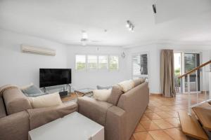 12"Regatta" 221-227 Gympie Tce Noosaville