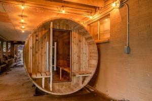 Serene Cabin-Sauna-Game Room