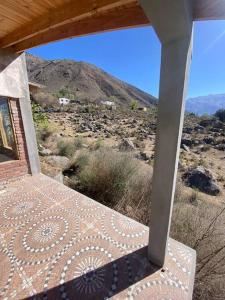 Casa en la montaña con gran vista al valle y lago