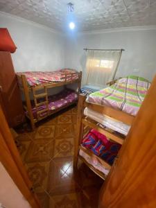 Casa en la montaña con gran vista al valle y lago