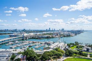 Devereaux Miami 2 Bedroom, 1 Bedroom, and Studio Condos with Balconies