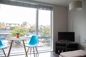 Capitol Hill Modern Studio with Free Parking!