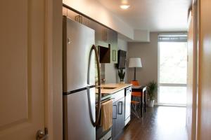 Amazing Capitol Hill Apartment with Free Parking!