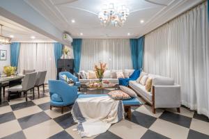 ELIVAAS 4 BHK with Pvt Pool - Suntuarios