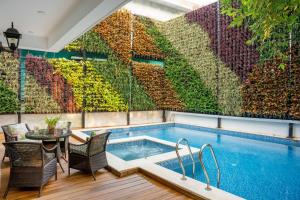 ELIVAAS 4 BHK with Pvt Pool - Suntuarios