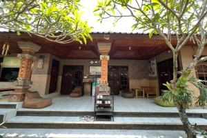 Padi-Padi Hostel & Bar