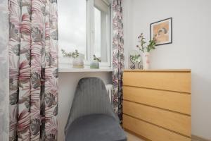 City Center Flowers Apartment near Rondo ONZ by Renters