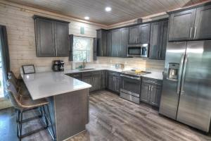 Brand New Modern Luxury Couples Fit for Royalty