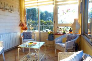 Maisons de vacances Nice house with private pool : photos des chambres