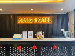 Amis Hotel & Apartment - 50m to My Khe Beach
